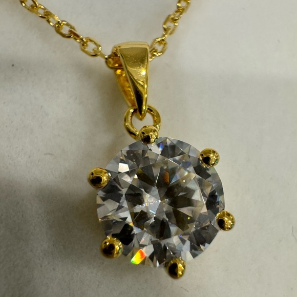 2CT YELLOW GOLD MOISSANITE PENDANT NECKLACE - Picture 10 of 10